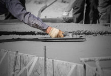 Dlaczego należy dbać o betonowe elementy domu?