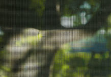 Jak zamontować moskitierę?