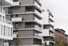 Obsługa deweloperów przez agencję nieruchomości – co warto wiedzieć?