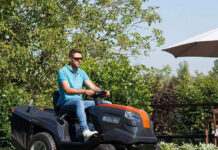 Czy warto zainwestować w kosiarkę traktorek do ogródka? kosiarka traktorek