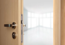 Zamki wpuszczane – najważniejsze zasady zakupu Zamki wpuszczane