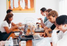 Praca tymczasowa – czy warto się nią zająć? praca