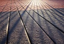 Kiedy panele się rozszerzają?