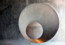 Jak zrobić beton pod słupki?