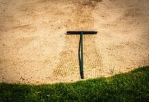 Jak przywołać osadnika w minecraft?