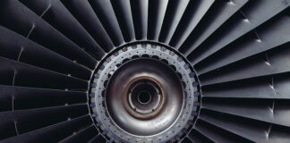 Dlaczego silnik pracuje tylko na ssaniu?