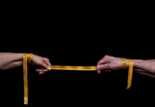 Jakie odległości między półkami w szafie? Jakie odległości między półkami w szafie?