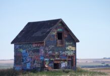 Po co trzeci boleć w gniazdku? Po co trzeci boleć w gniazdku?