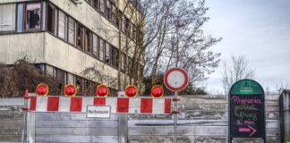 Jak sprawdzić szczelność bloku silnika?