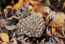 Dlaczego pękają pustaki w ogrodzeniu?