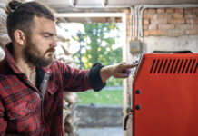 Zalety i wady kotłów na paliwo stałe – co warto wiedzieć przed zakupem? Zalety i wady kotłów na paliwo stałe