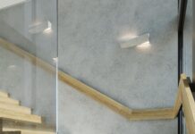 Jak dobrać kinkiety na schody