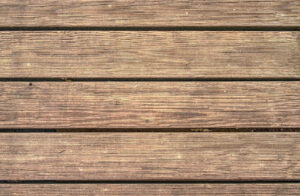 Jak pielęgnować i konserwować taras drewniany, aby służył przez lata